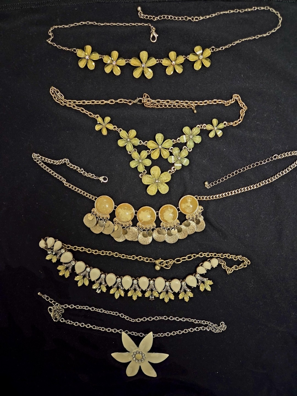 Beatiful Set Of  5 Floral Necklaces